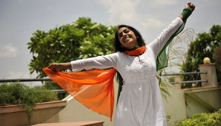 Easy Tips To Dress Up In TriColor On Independence Day